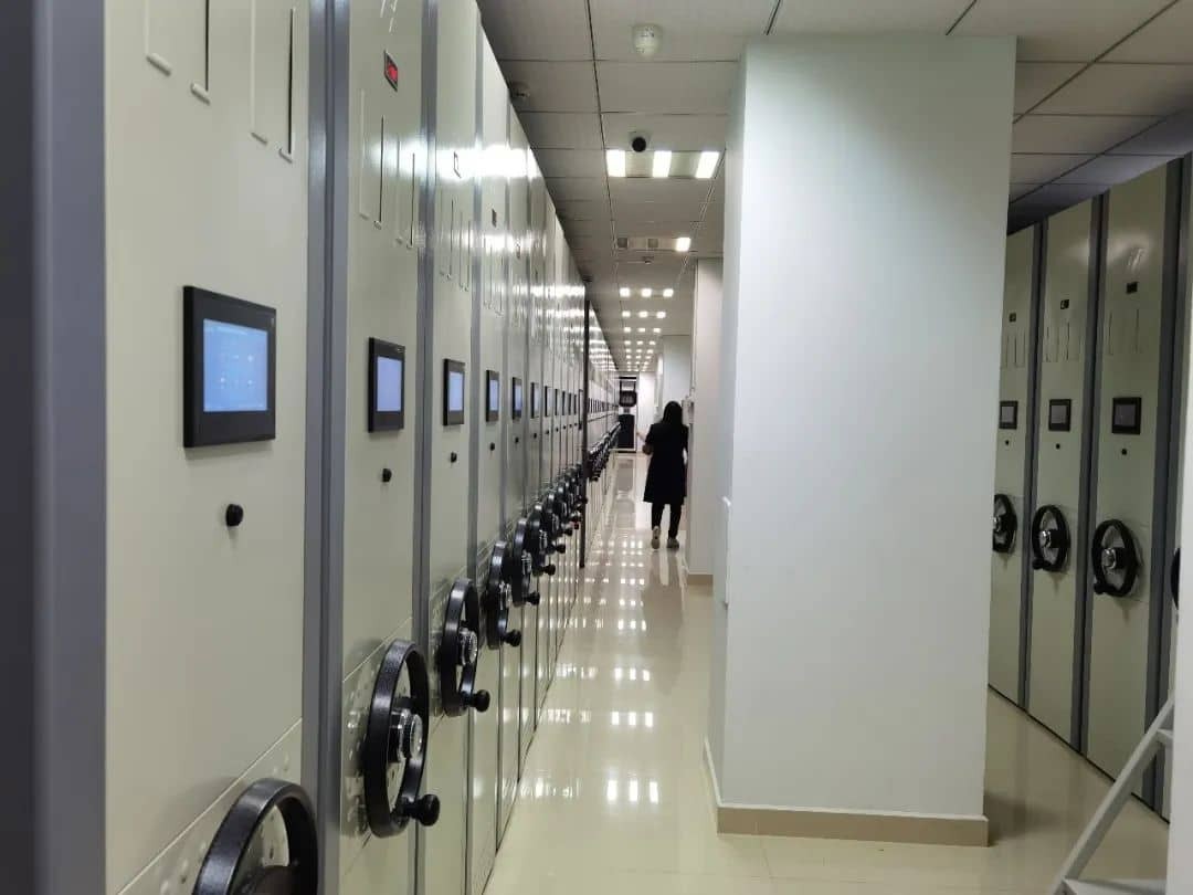 Intelligens Bírósági Archívum: RFID használata a biztonságos és nyomon követhető bírósági dokumentumkezeléshez