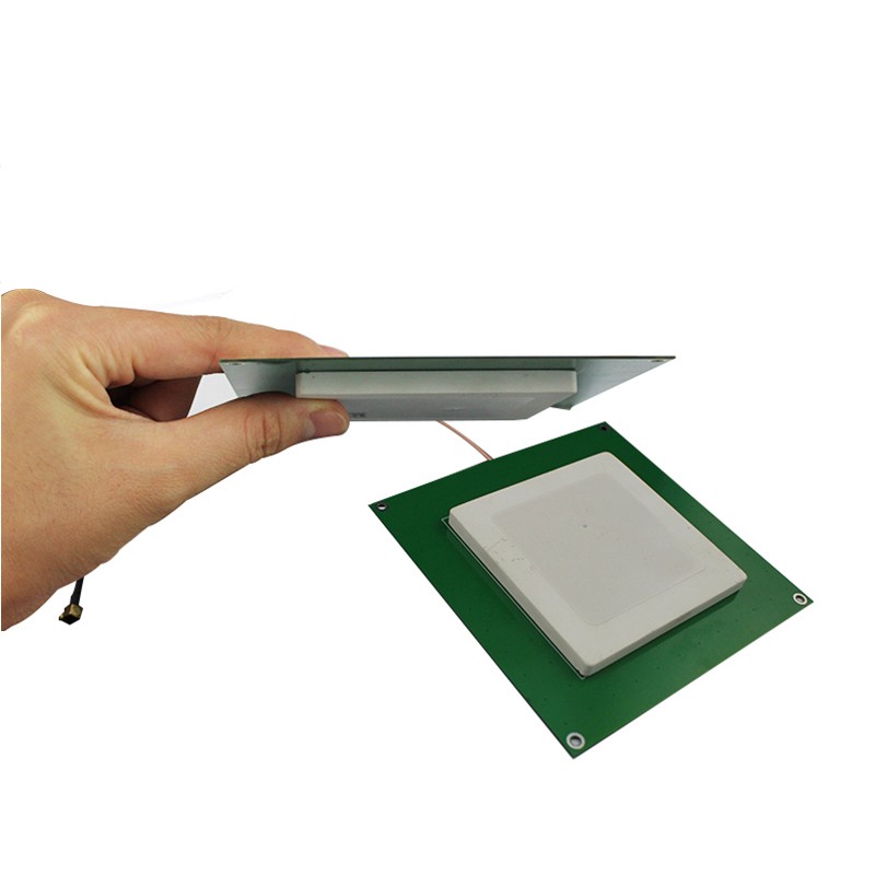 UHF RFID 5dBi antenna