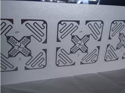 860-960 MHz-es Monza 4E papír UHF RFID címkék hőnyomtatóhoz