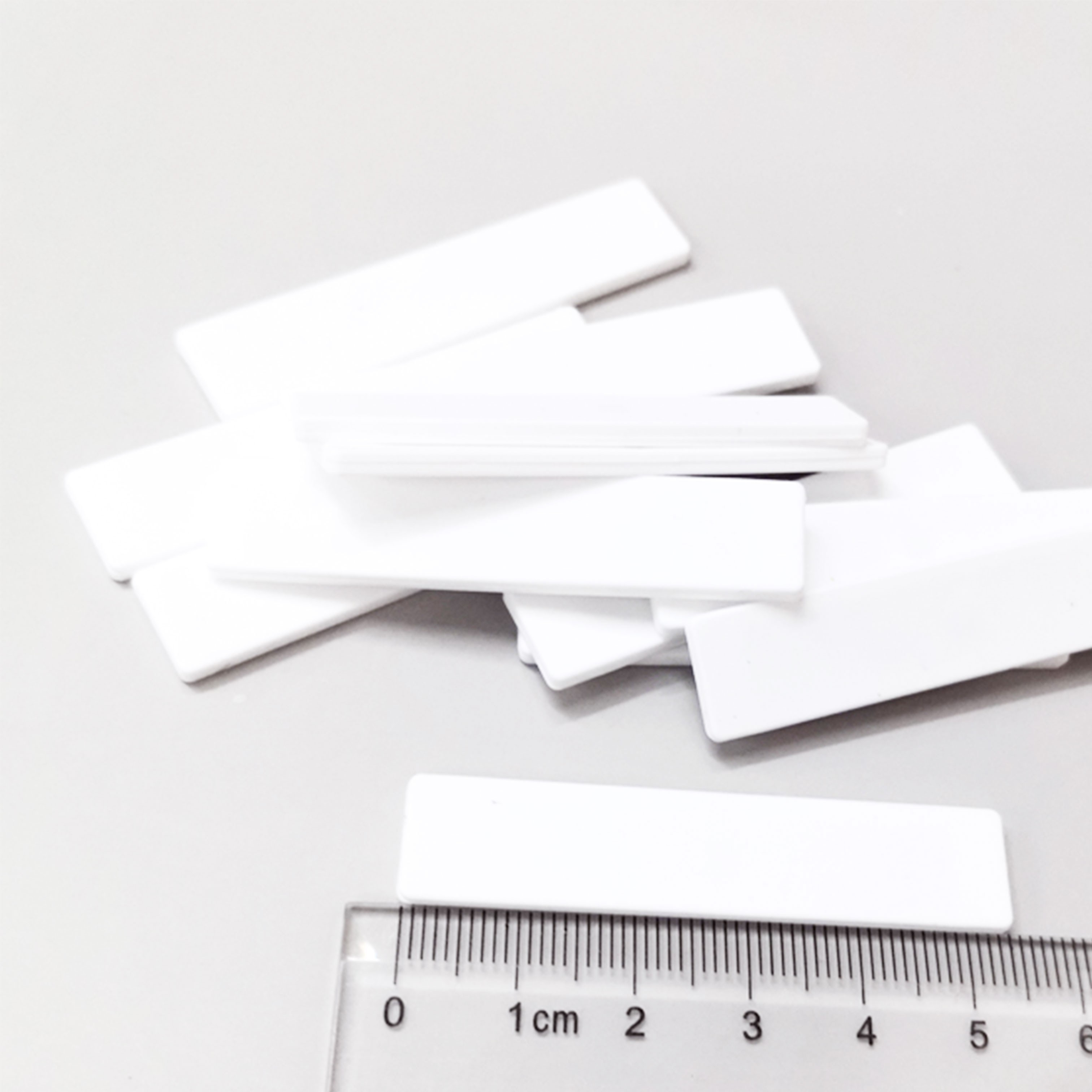 JT-F5512 860-960Mhz UHF szilikon RFID mosodai címke