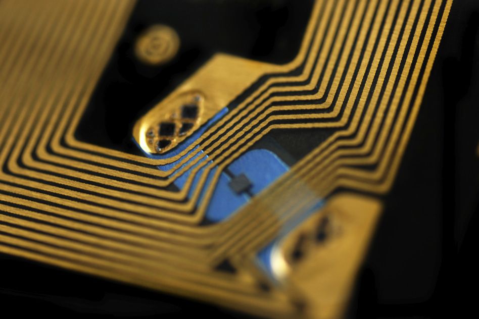 Hogyan teszi lehetővé az RFID a teljes körű láthatóságot a modern gyártásban?
