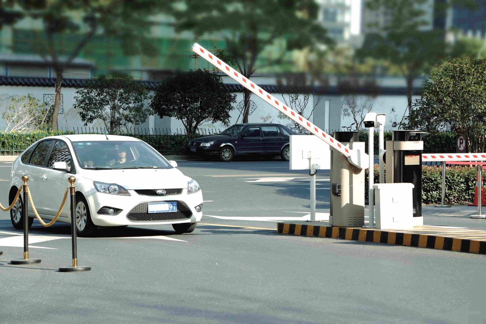 Miért alakítja át az UHF RFID technológia a jelenlét-nyilvántartást és a járművek hozzáférés-vezérlését?